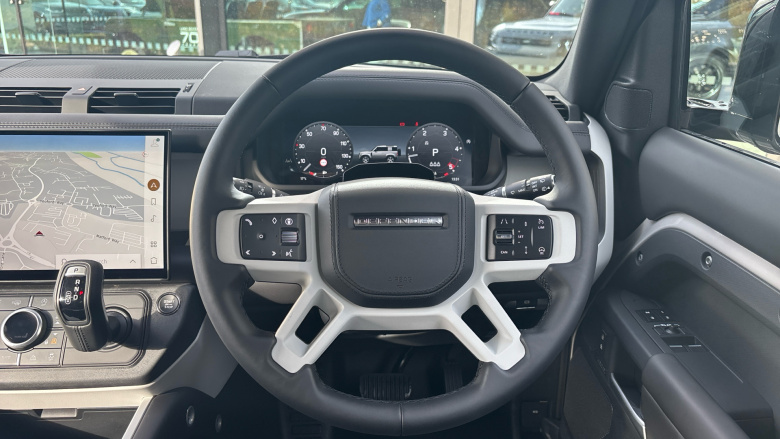 Land Rover Defender 3.0 D350 X-Dynamic HSE 90 3dr Auto Diesel Estate